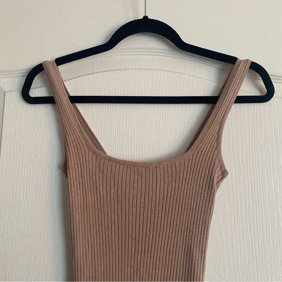 DYNAMITE SQUARE NECK MIDI DRESS - Picture 4 of 9